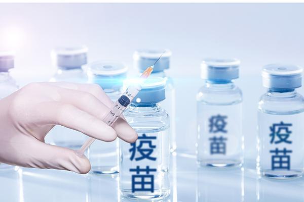我國(guó)新冠疫苗累計(jì)接種近24億劑次，專家回應(yīng)熱點(diǎn)問題